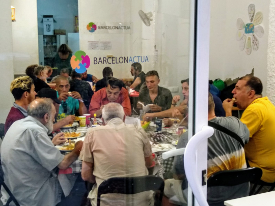 Salonet Raval voluntariat-inclusiu